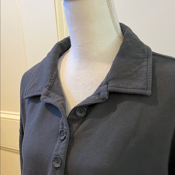 Abercrombie & Fitch Gray Button-Up Sweatshirt - Picture 5 of 11